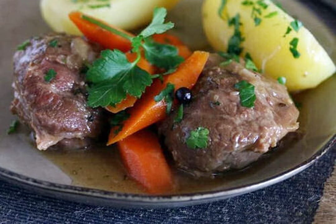 Joue de porc à la bière ambrée et miel