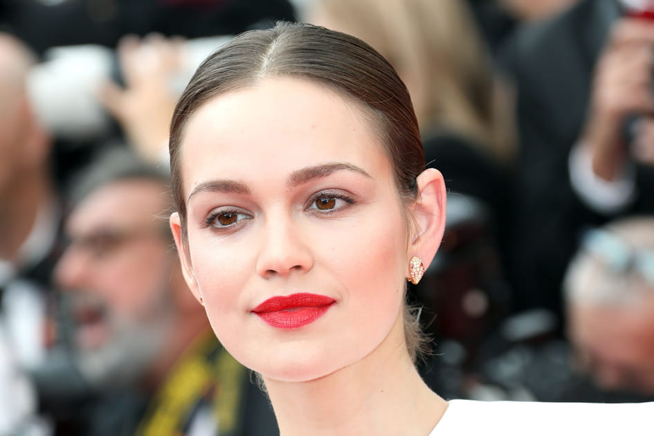 Les l&egrave;vres carmin de Emilia Sch&uuml;le