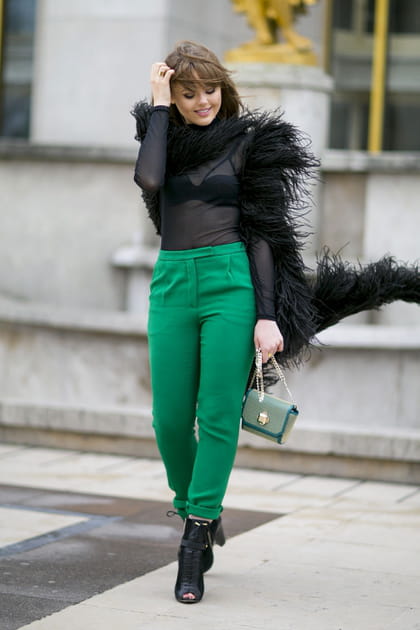 Street style &agrave; Paris : le choking vert