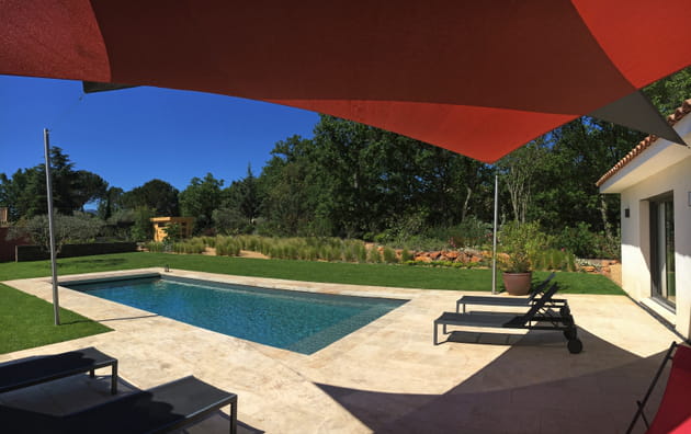 Apr&egrave;s&nbsp;: une piscine avec plage et v&eacute;g&eacute;tation