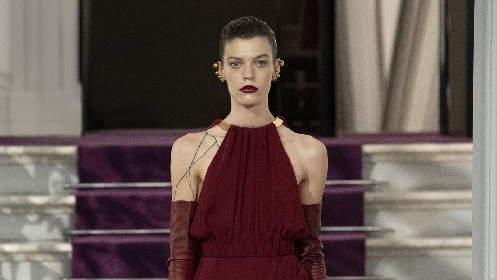 Look 2 du défilé Valentino