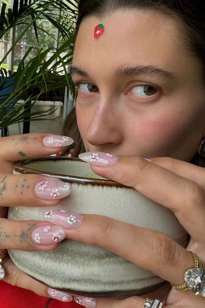 Les Cherry Blossom Nails