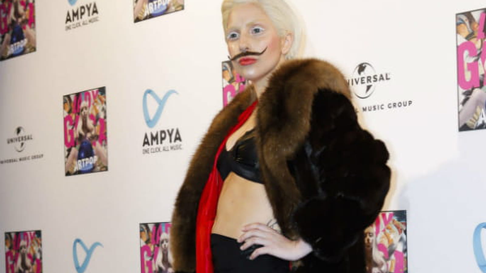 Lady Gaga le 24 octobre 2013