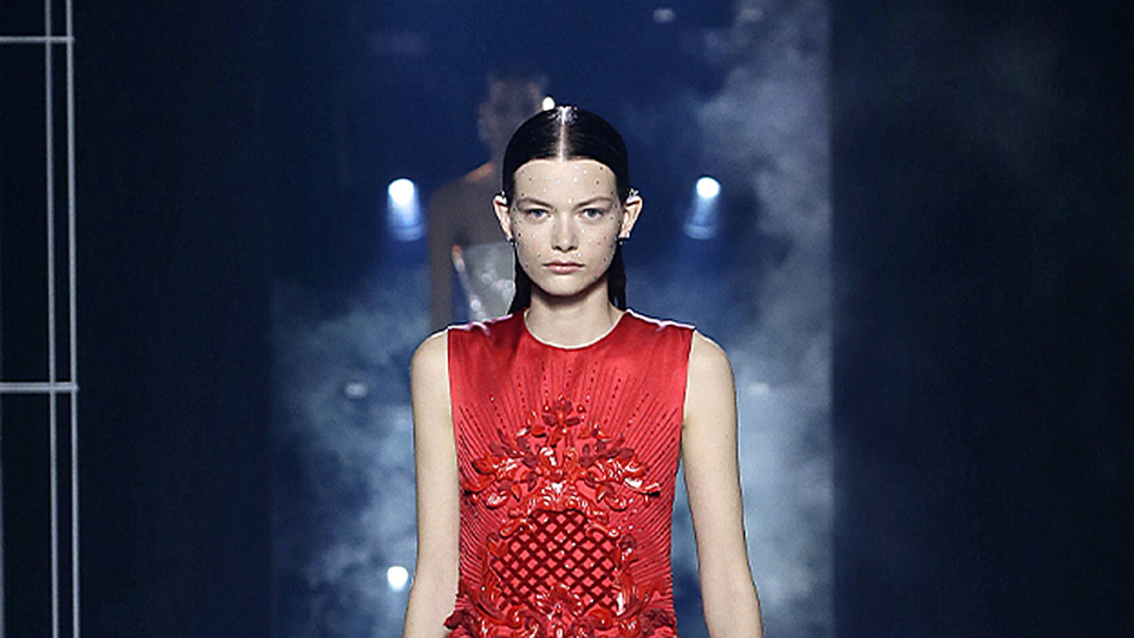 Look 28
