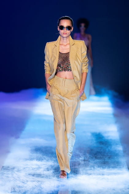 D&eacute;fil&eacute; Alberta Ferretti printemps-&eacute;t&eacute; 2023