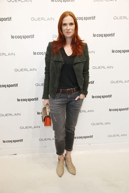 Audrey Fleurot en vste kaki et jean gris taille basse