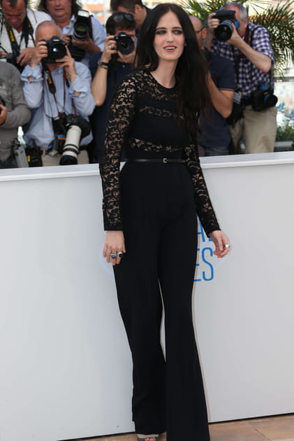 Eva Green en total look noir