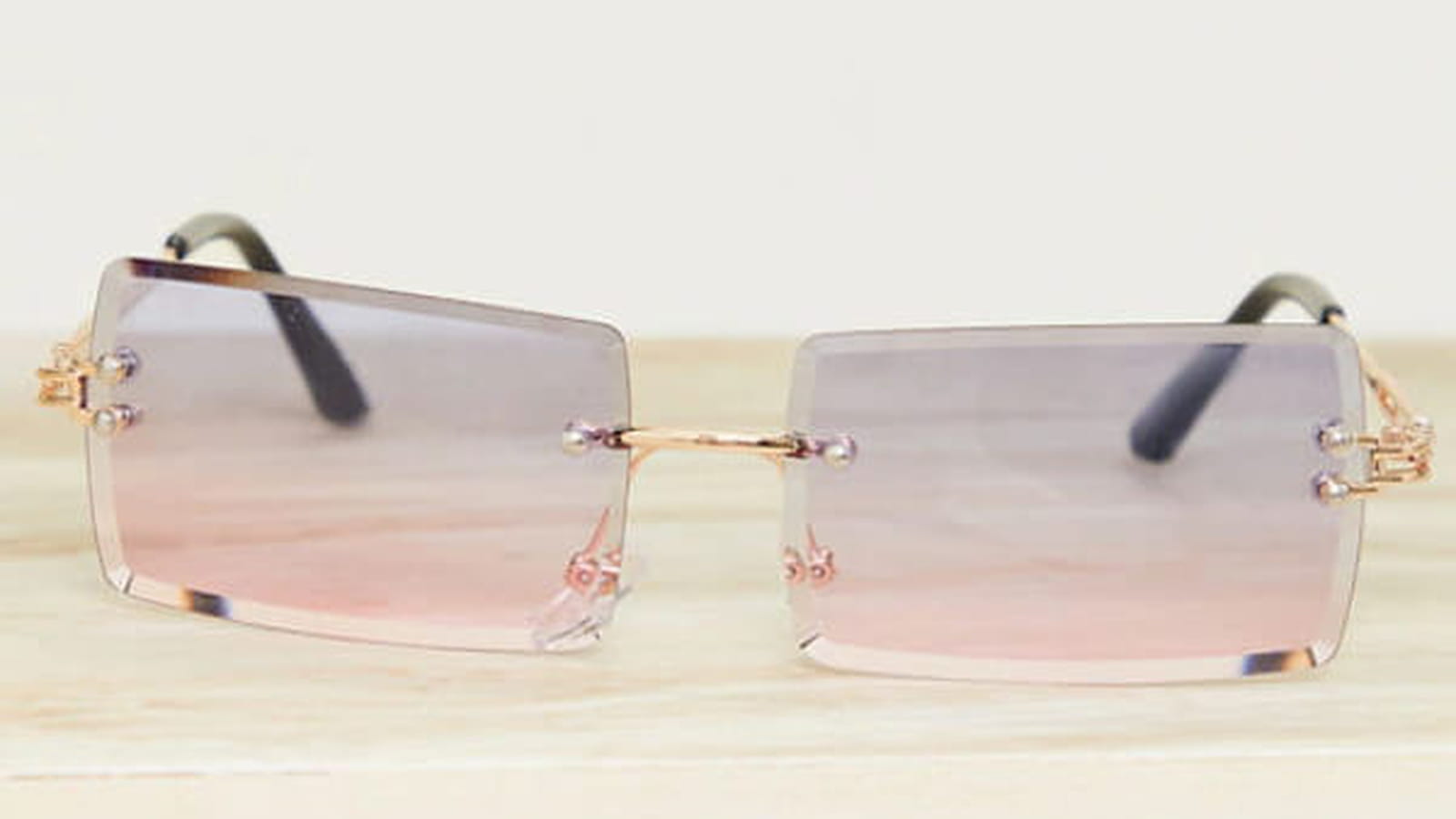 Lunettes de soleil PrettyLittleThing