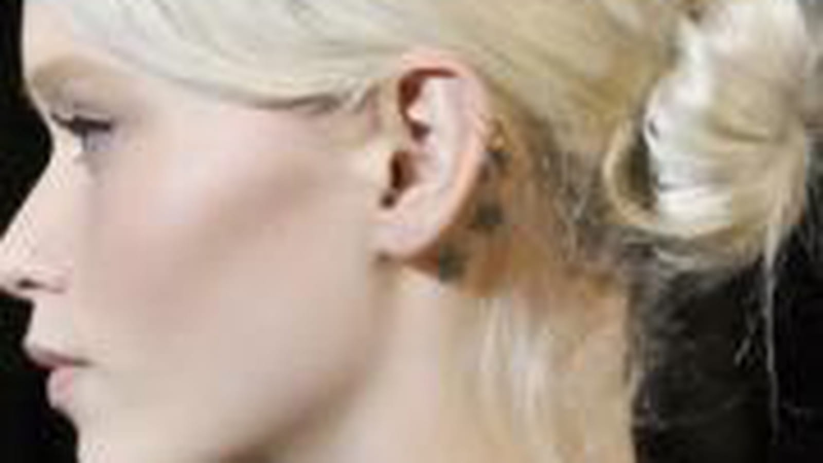 Le chignon coiffé-décoiffé
