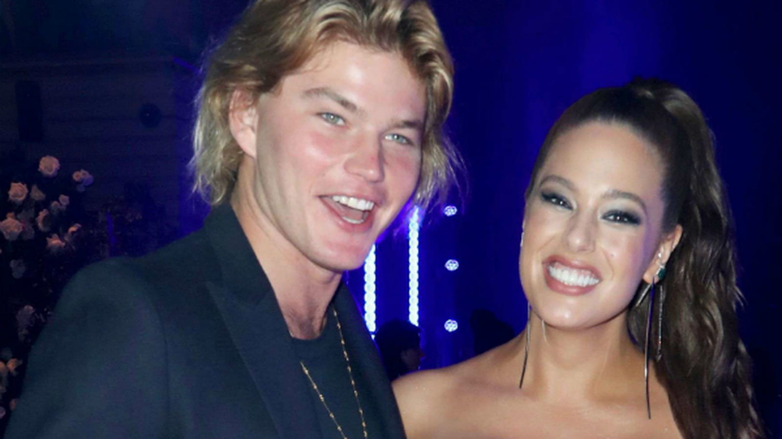 Jordan Barrett et Ashley Graham 