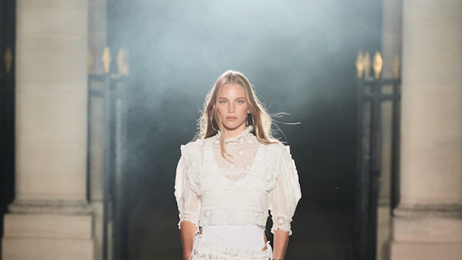 Look 50