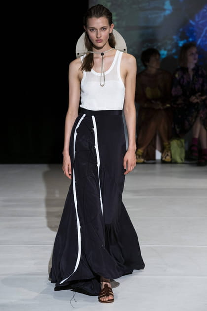 D&eacute;fil&eacute; Chalayan&nbsp;printemps-&eacute;t&eacute; 2020