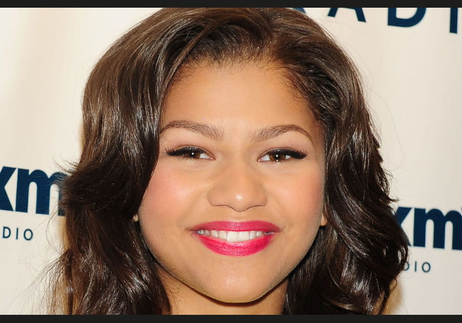 La chevelure ondul&eacute;e de Zendaya