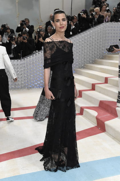 Charlotte Casiraghi en robe en dentelle transparente Chanel