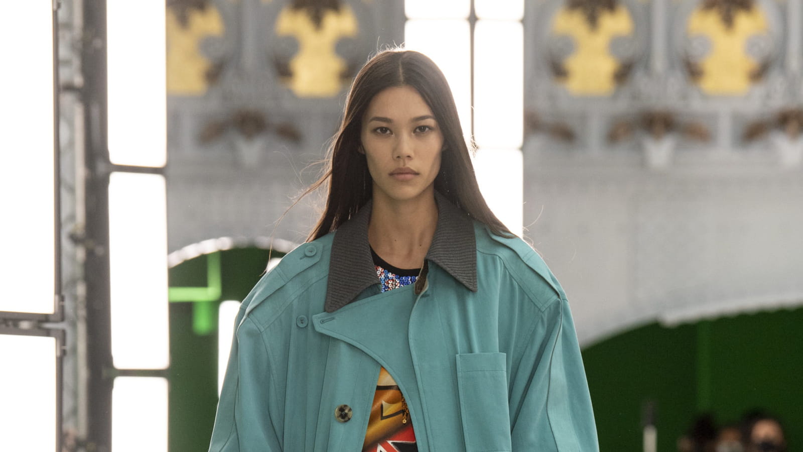 Look 4