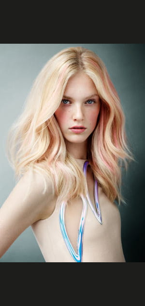 Coloration blond pastel de Schwarzkopf