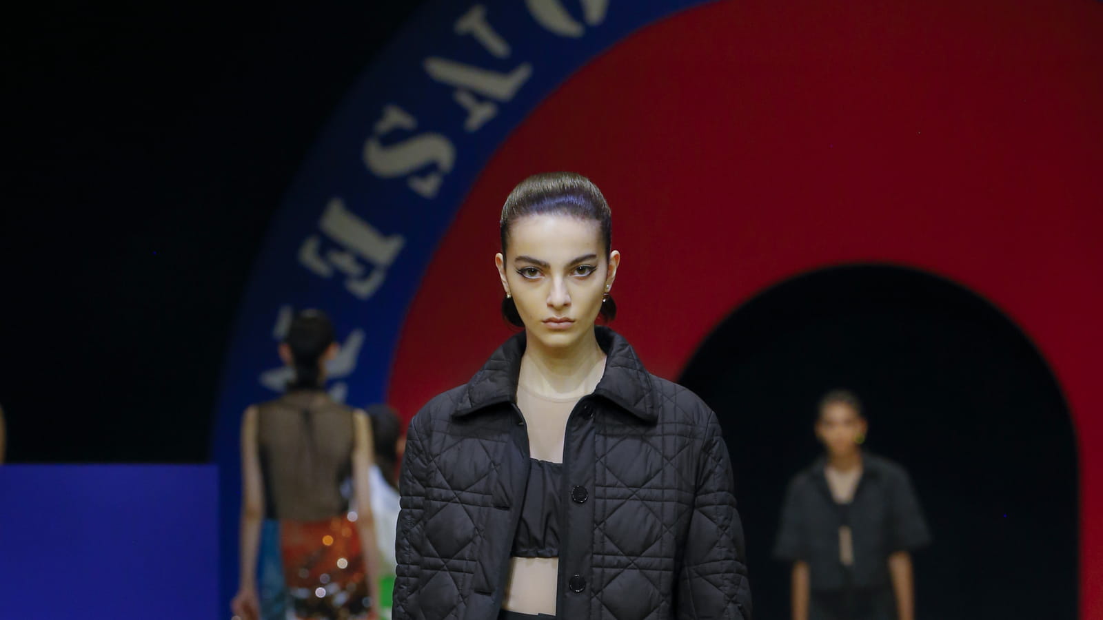 Look 28