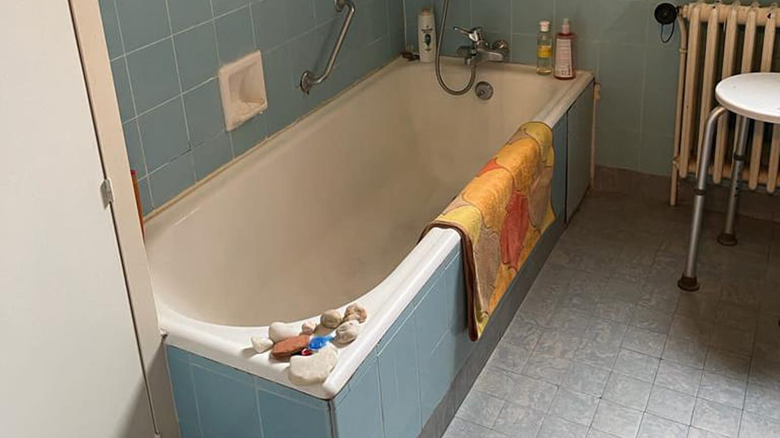 Salle de bains avant