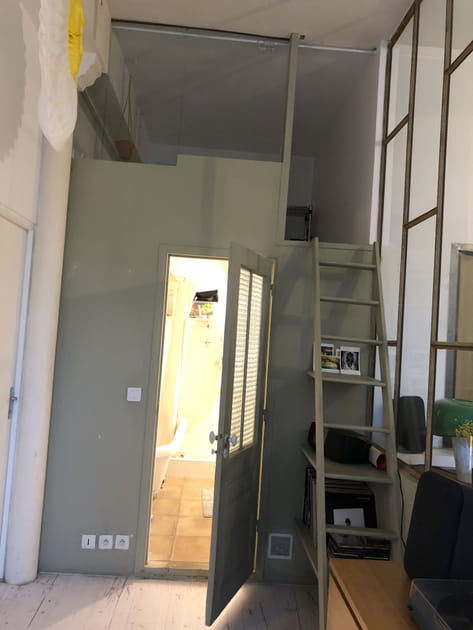 Avant&nbsp;: une salle de bains &agrave; c&ocirc;t&eacute; du bureau