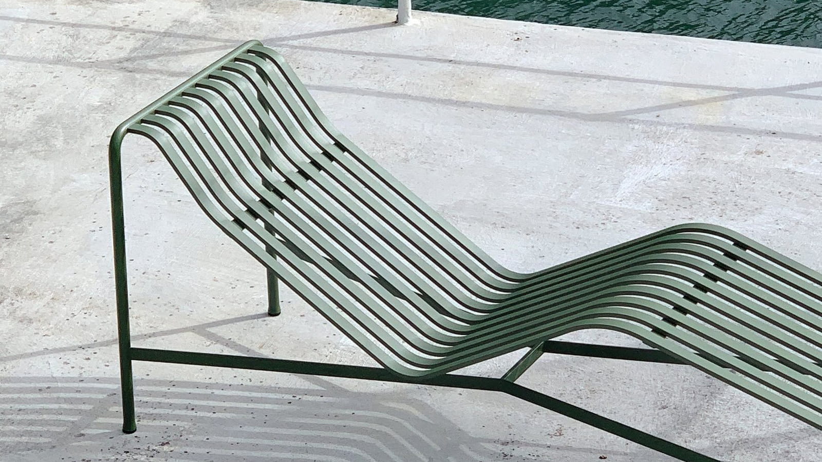 Les chaises longues contemporaines