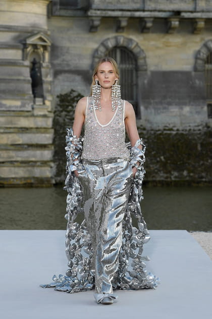 Look 57&nbsp;du d&eacute;fil&eacute; Valentino haute couture automne-hiver 2023-2024