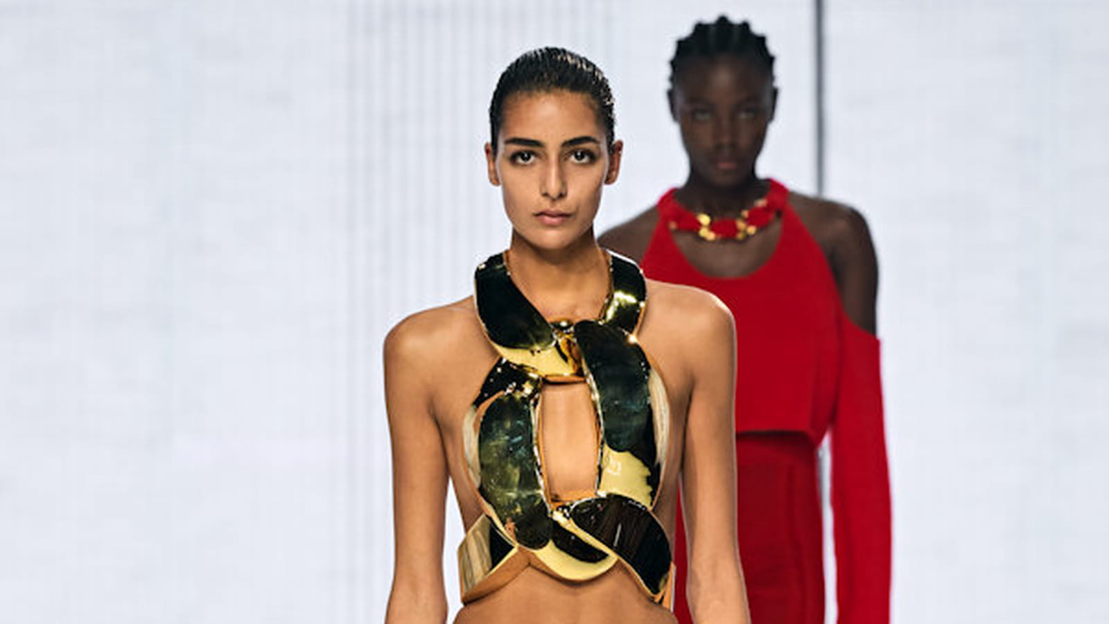Look 3