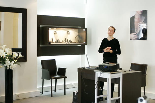 L'atelier de gemmologie de La Belle Ecole