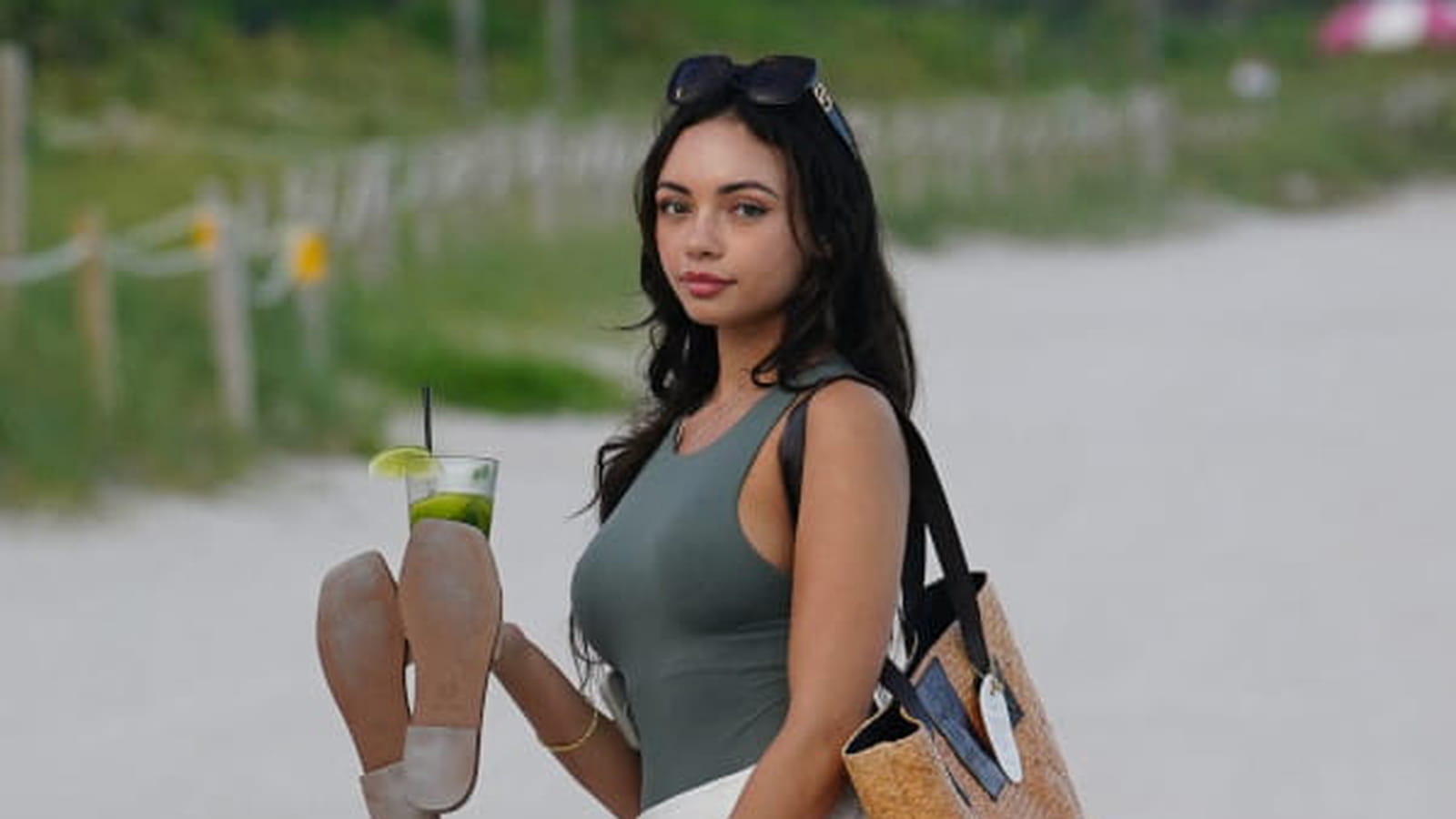 70 looks inspirants pour s'habiller à la plage avec style