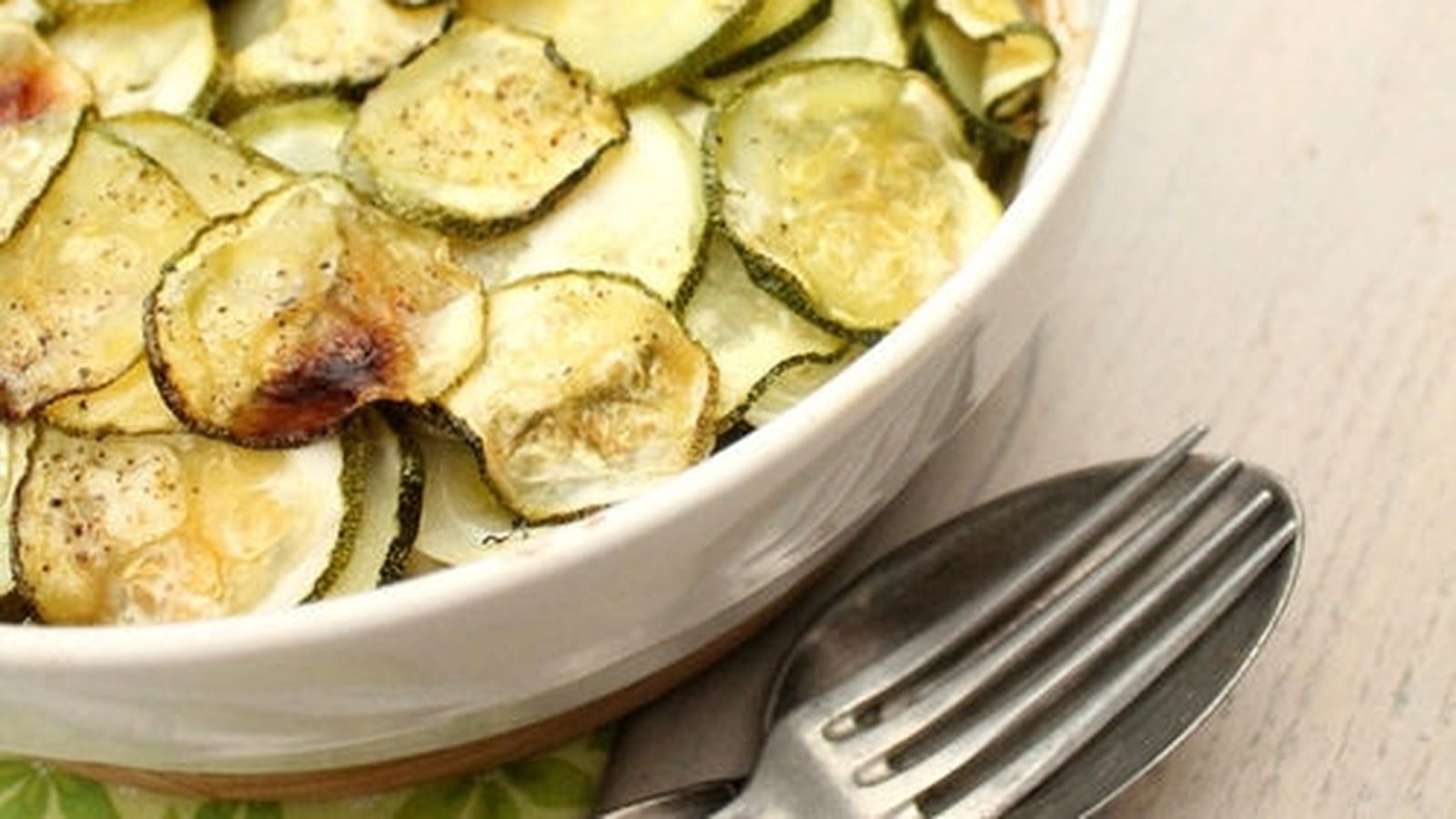 Gratin de courgettes à la menthe et au citron confit