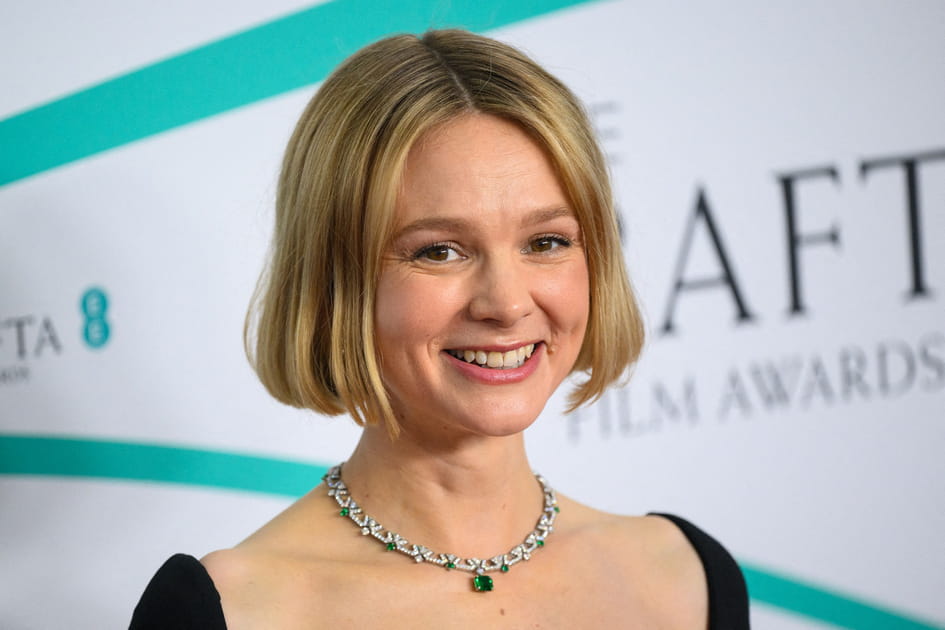 Carey Mulligan est resplendissante en blonde