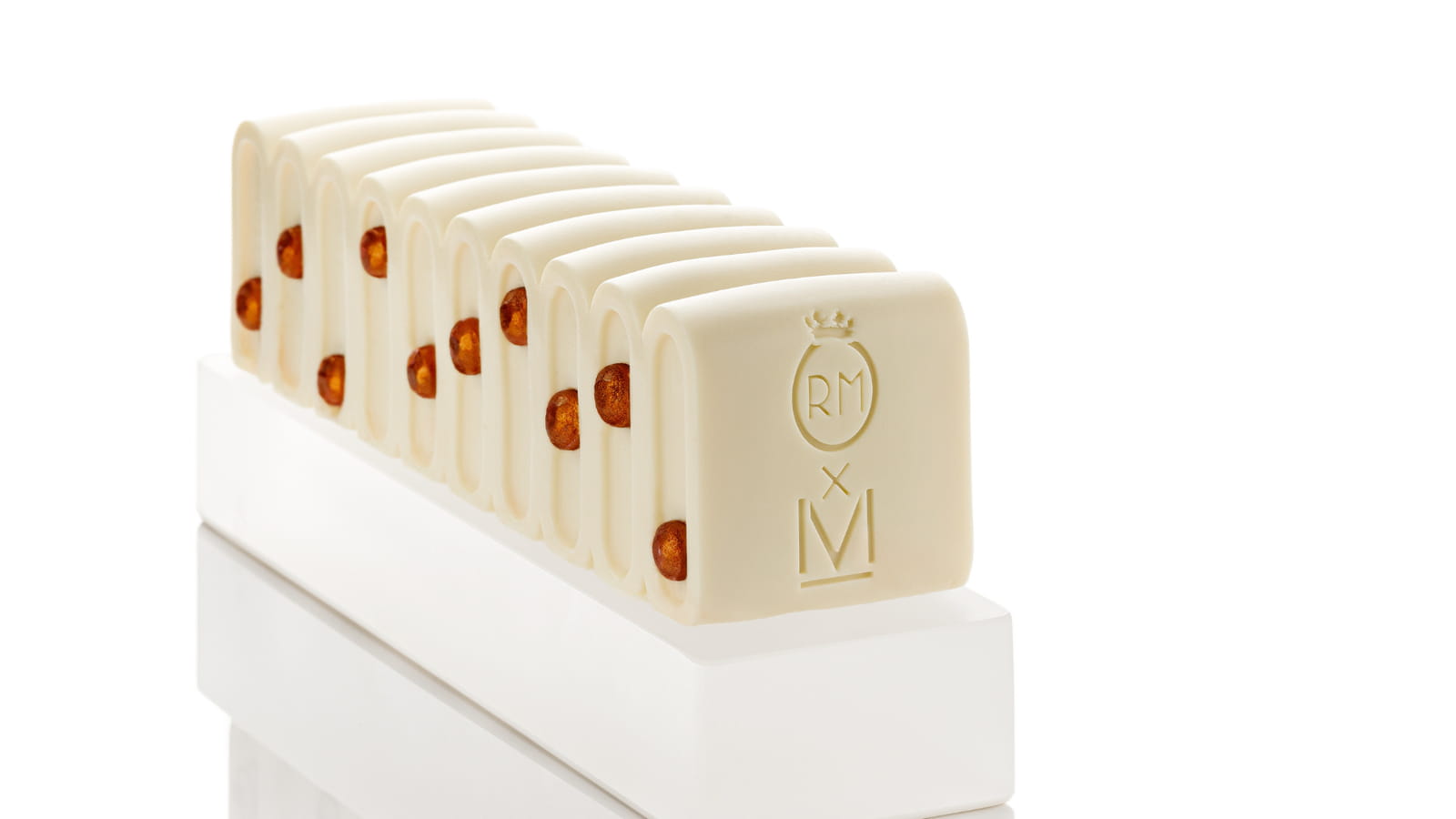 Bûche de Messika x Royal Monceau