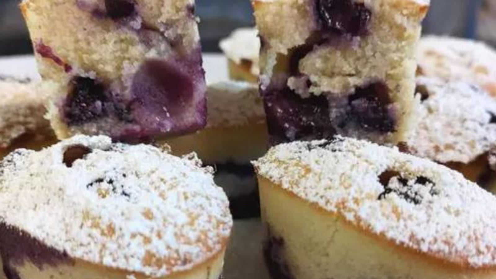 Financier aux myrtilles et au citron