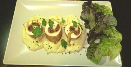 roulades de poulet farcies et purée de pommes de terre au camembert