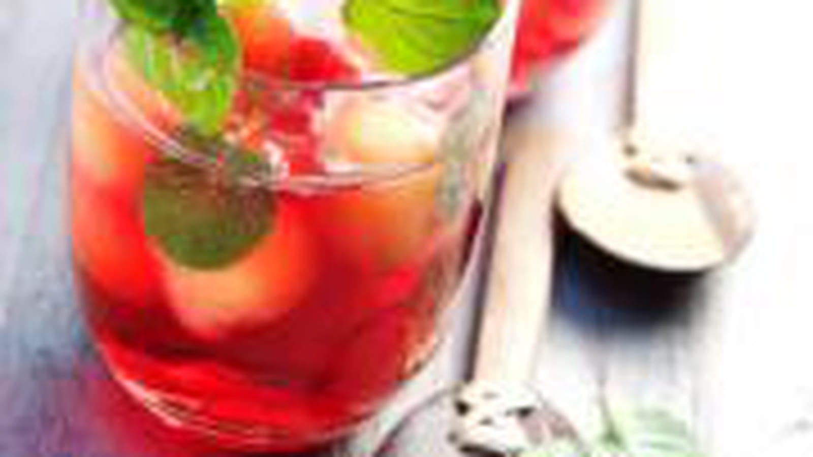 Punch froid au melon et à la menthe