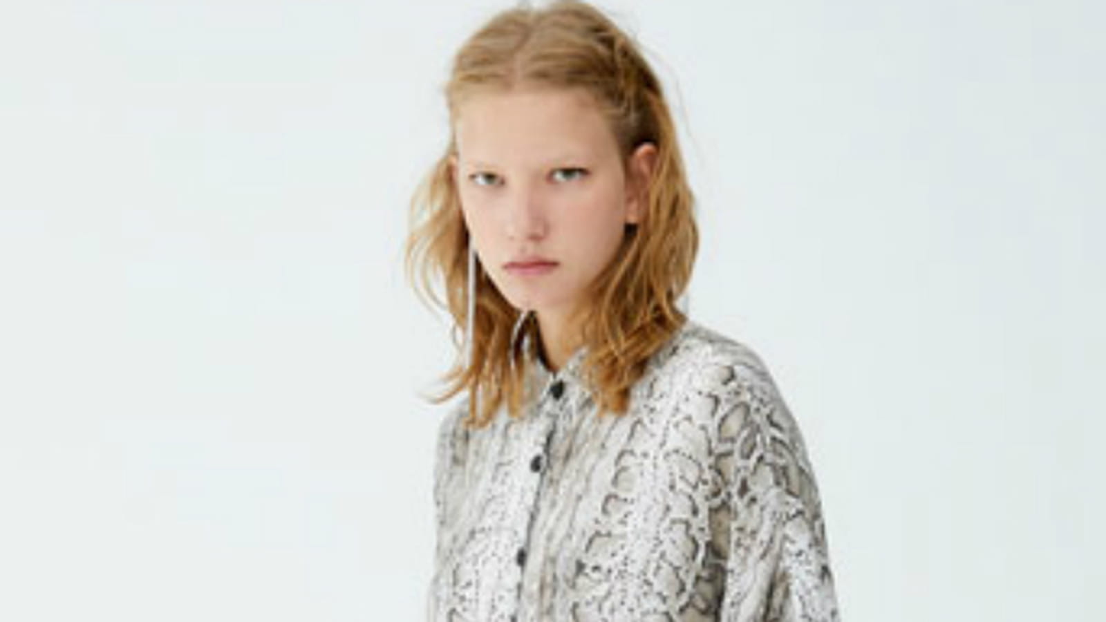 Robe Pull and Bear 