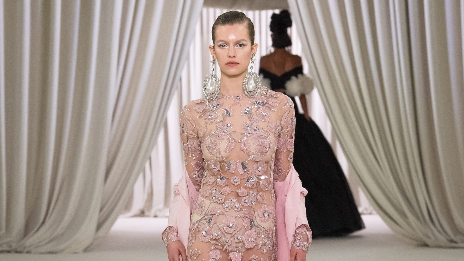 Look 19