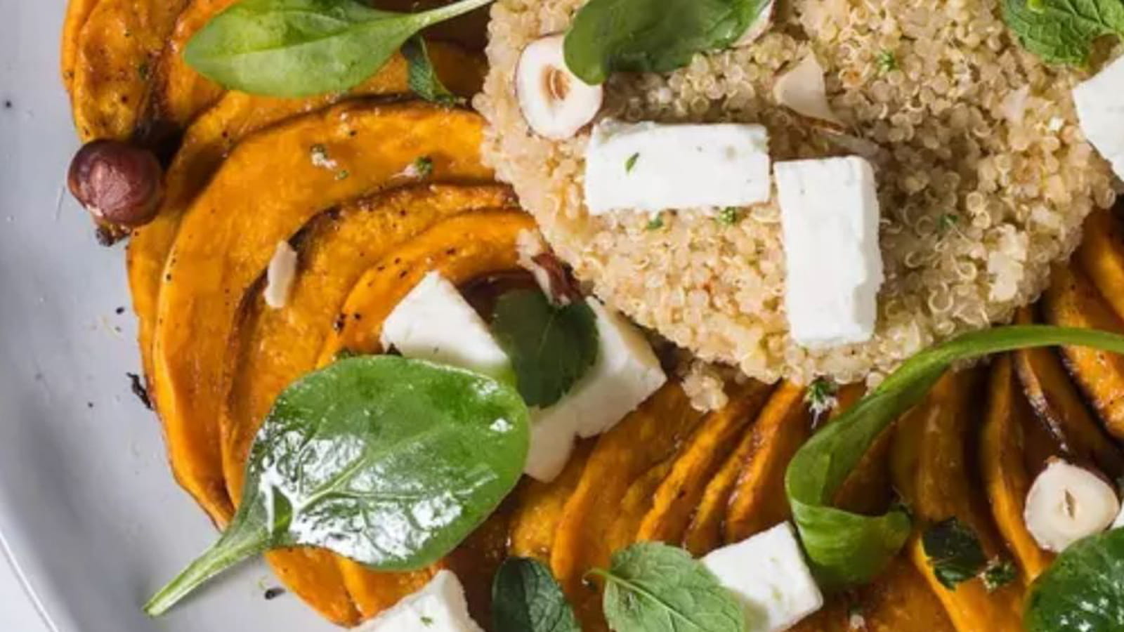 Salade de potiron rôti, feta et quinoa