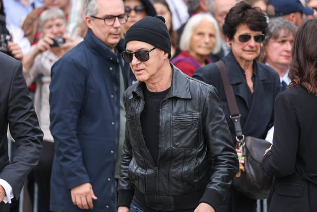 Etienne Daho a veillé sur Françoise Hardy jusqu'à la fin... et a fait ses adieux aux obsèques
