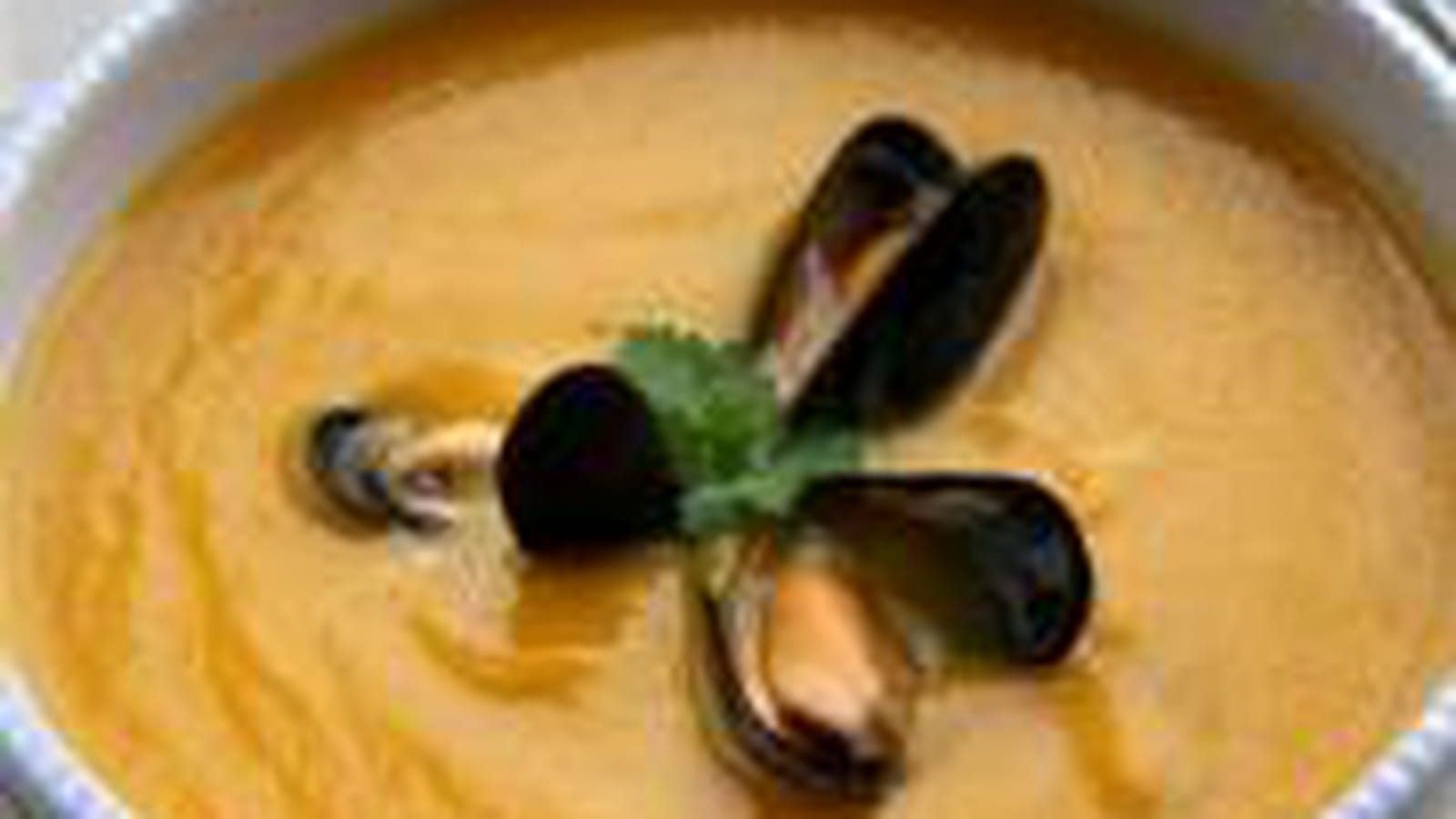 Crème de butternut au gingembre et moules de bouchot