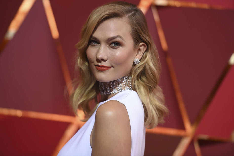 Le carr&eacute; wavy de Karlie Kloss