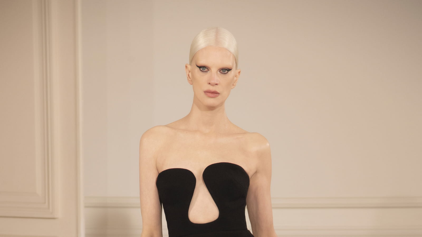 Look 1