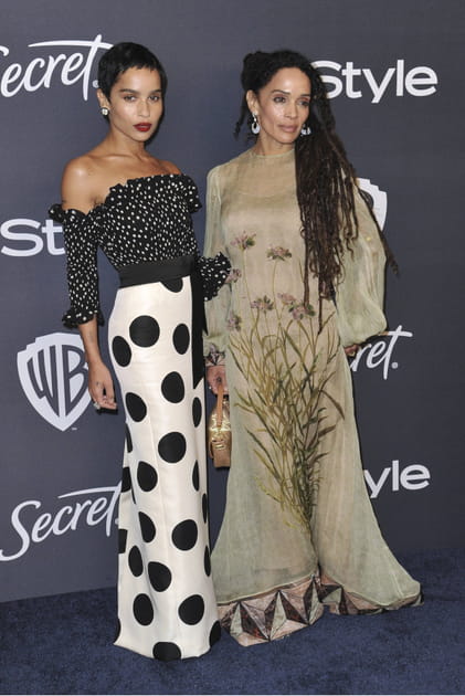 Lisa Bonet en robe large et Zo&euml; Kravitz en robe &agrave; pois