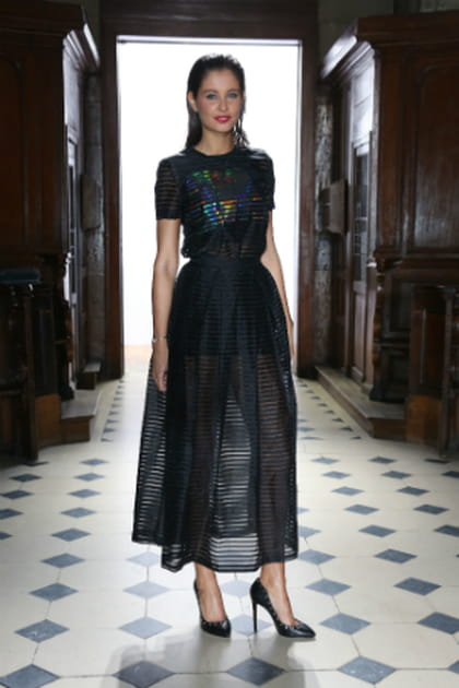 Malika M&eacute;nard au d&eacute;fil&eacute; Tony Ward