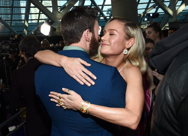 Chris Evans et Brie Larson, tr&egrave;s proches &agrave; l'avant-premi&egrave;re d'Avengers