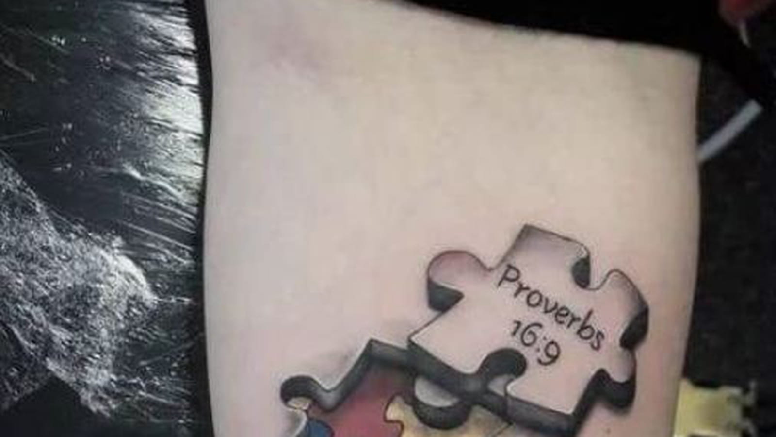 Puzzle 3D sur l'avant-bras