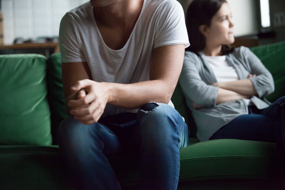 Comment demander s’il sort avec une autre femme