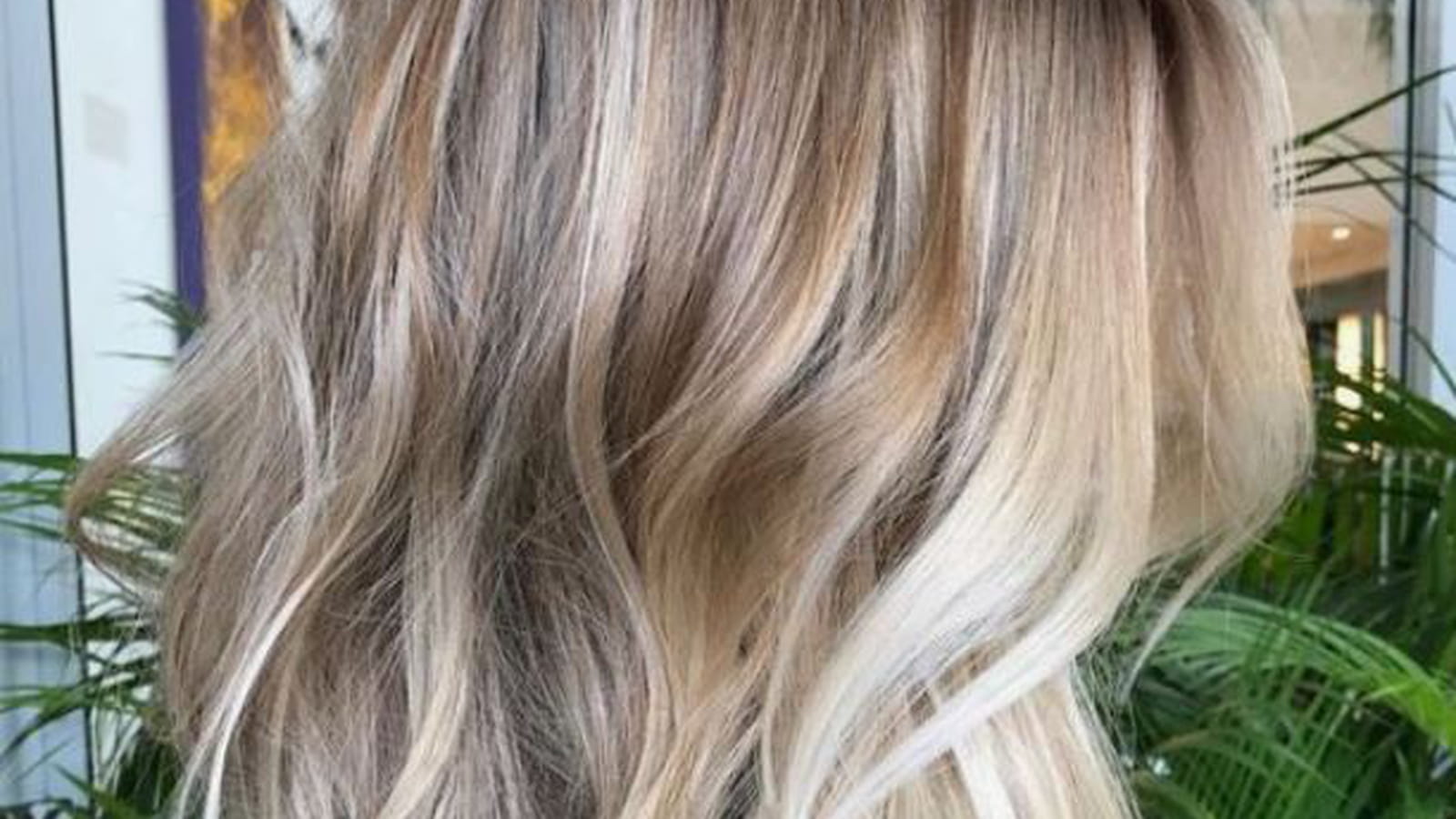 Balayage blond polaire léger