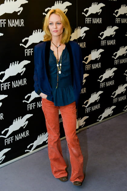 Vanessa Paradis en pantalon large
