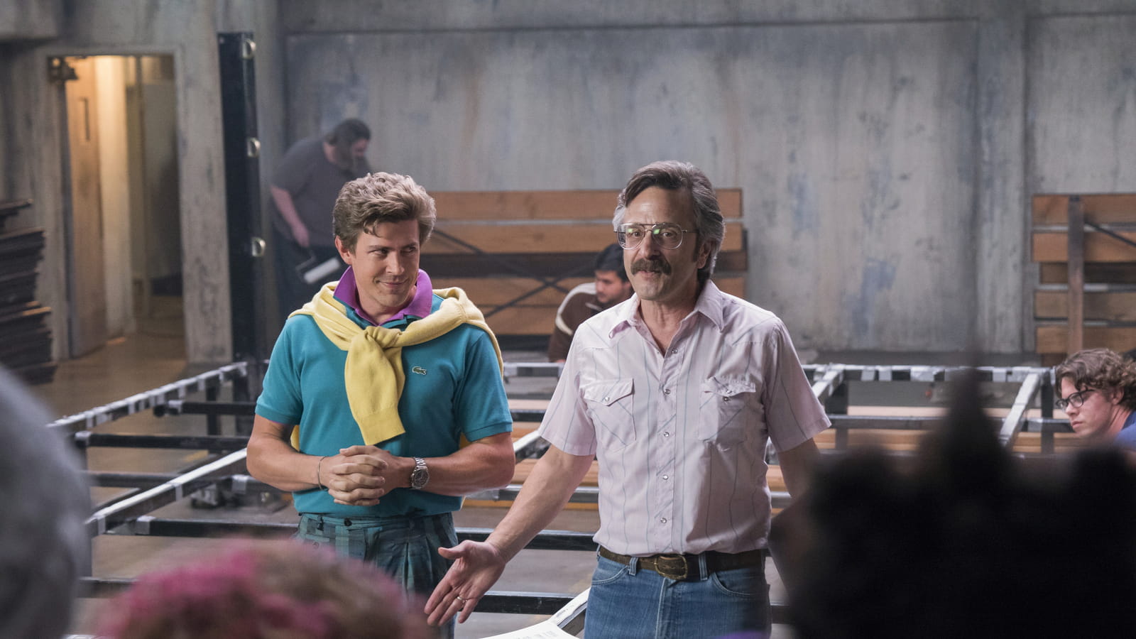 Chris Lowell et Marc Maron