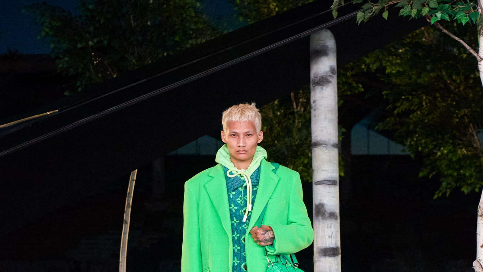 Look 30